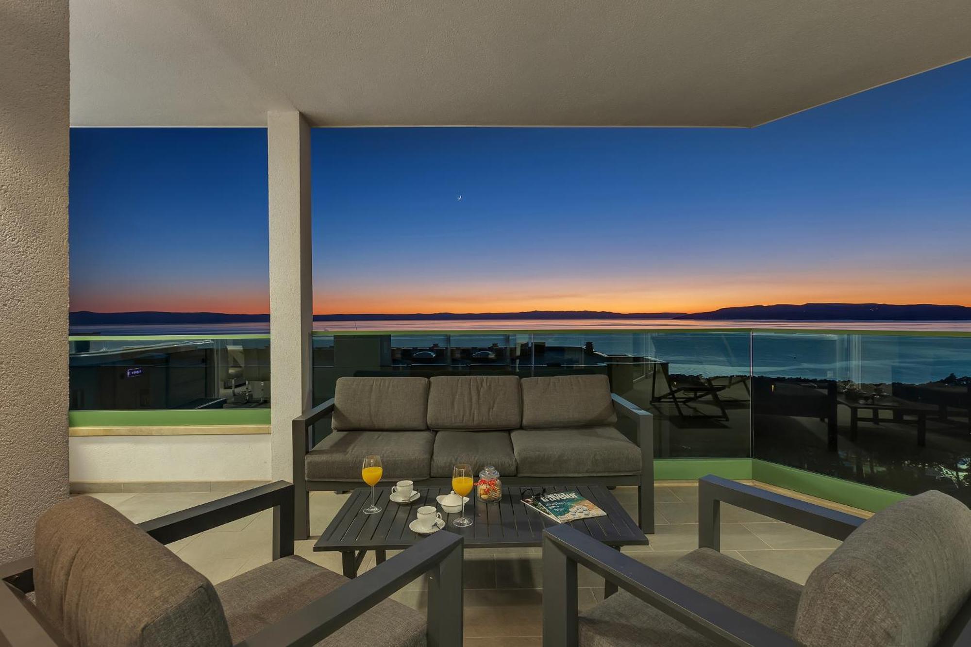 Exclusive Penthouse Big Blue With Private Jacuzzi Apartment Makarska Ngoại thất bức ảnh