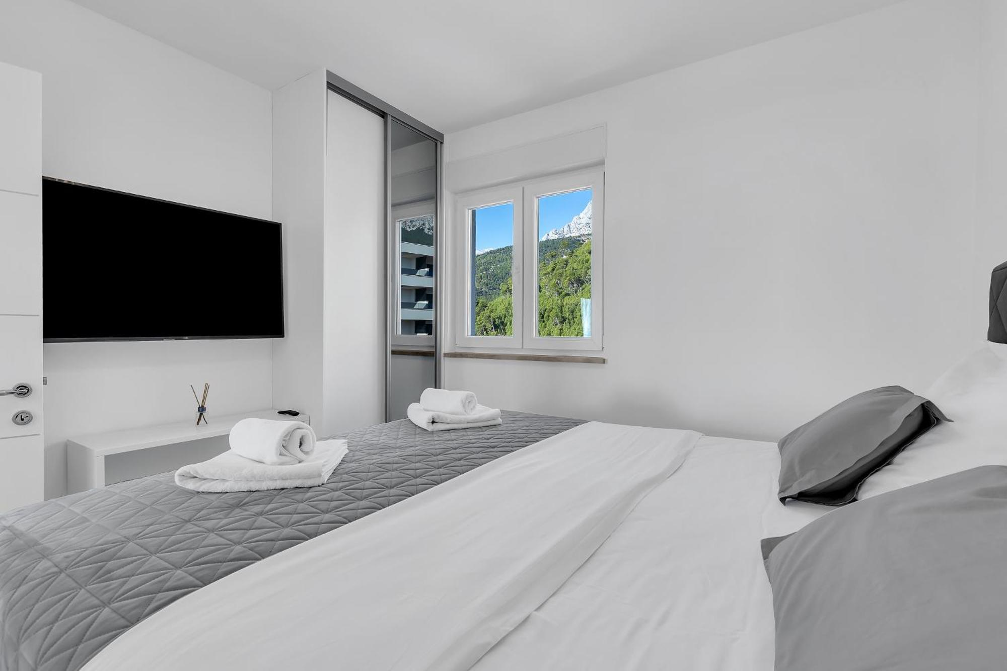 Exclusive Penthouse Big Blue With Private Jacuzzi Apartment Makarska Ngoại thất bức ảnh