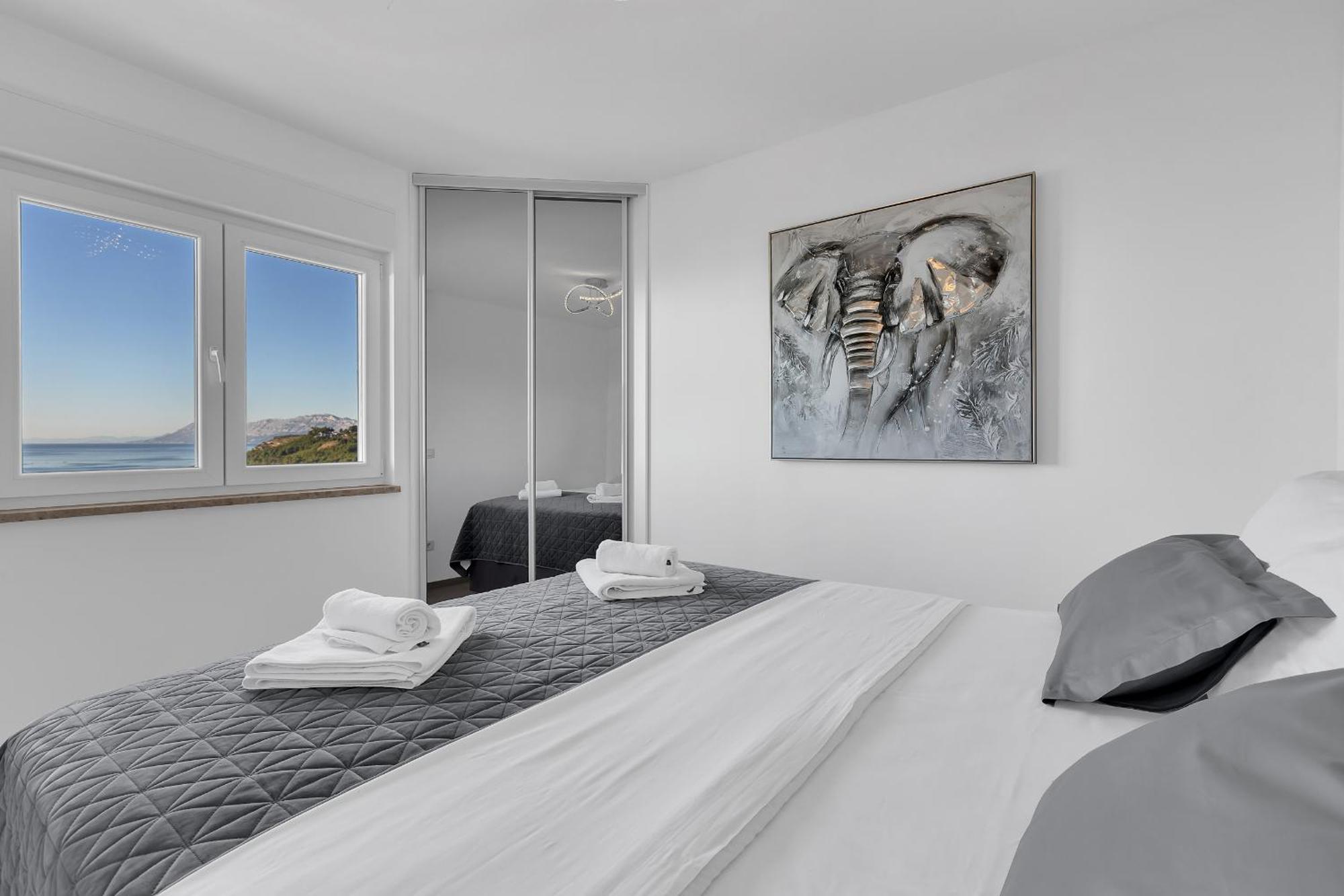 Exclusive Penthouse Big Blue With Private Jacuzzi Apartment Makarska Ngoại thất bức ảnh